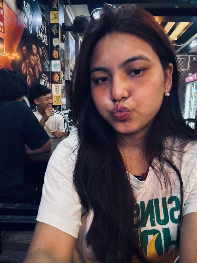 The most adorable coffee date partner ☕